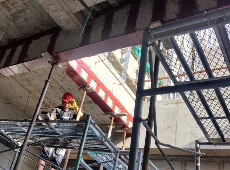 杭州加固-梁底通長(zhǎng)鋼板梁粘鋼