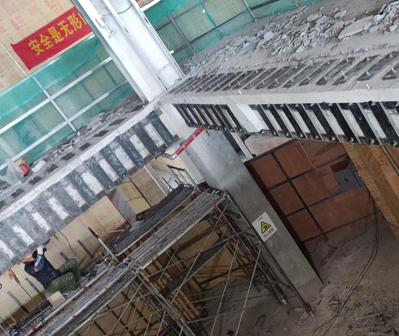 杭州加固-部分框架梁、板切除后、進行加固法